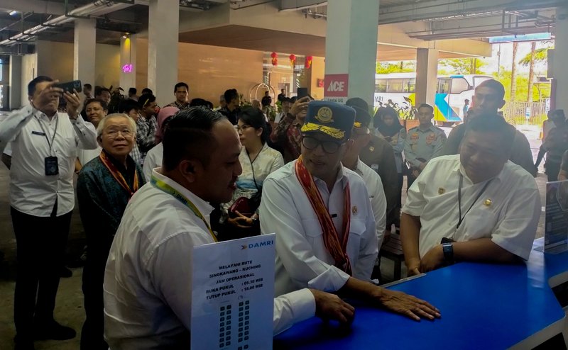 Kunjungan kerja Menteri Perhubungan RI di Singkawang, Kalimantan barat (1)