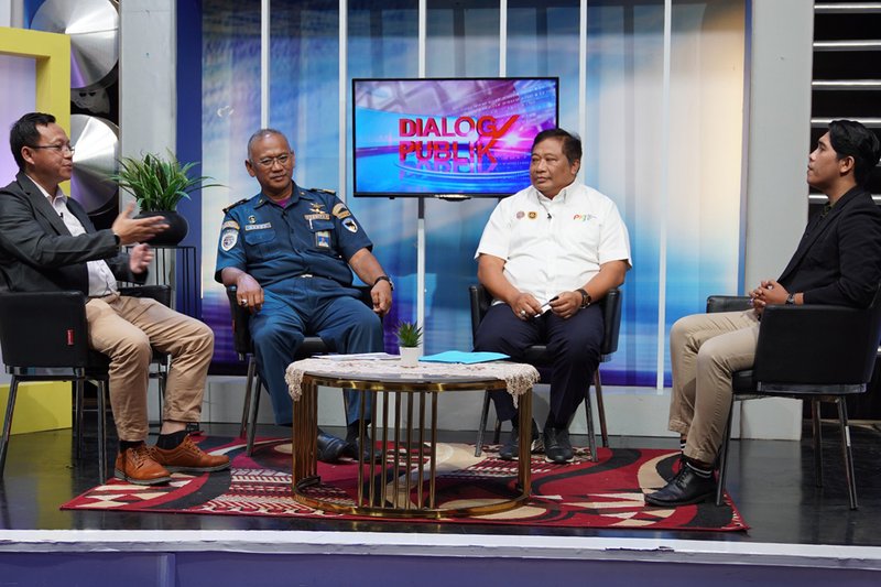 Live Streaming Dialog Publik dengan Bertemakan Persiapan Arus Mudik Tahun 2024 di Studio 2 TVRI Kalbar (6)