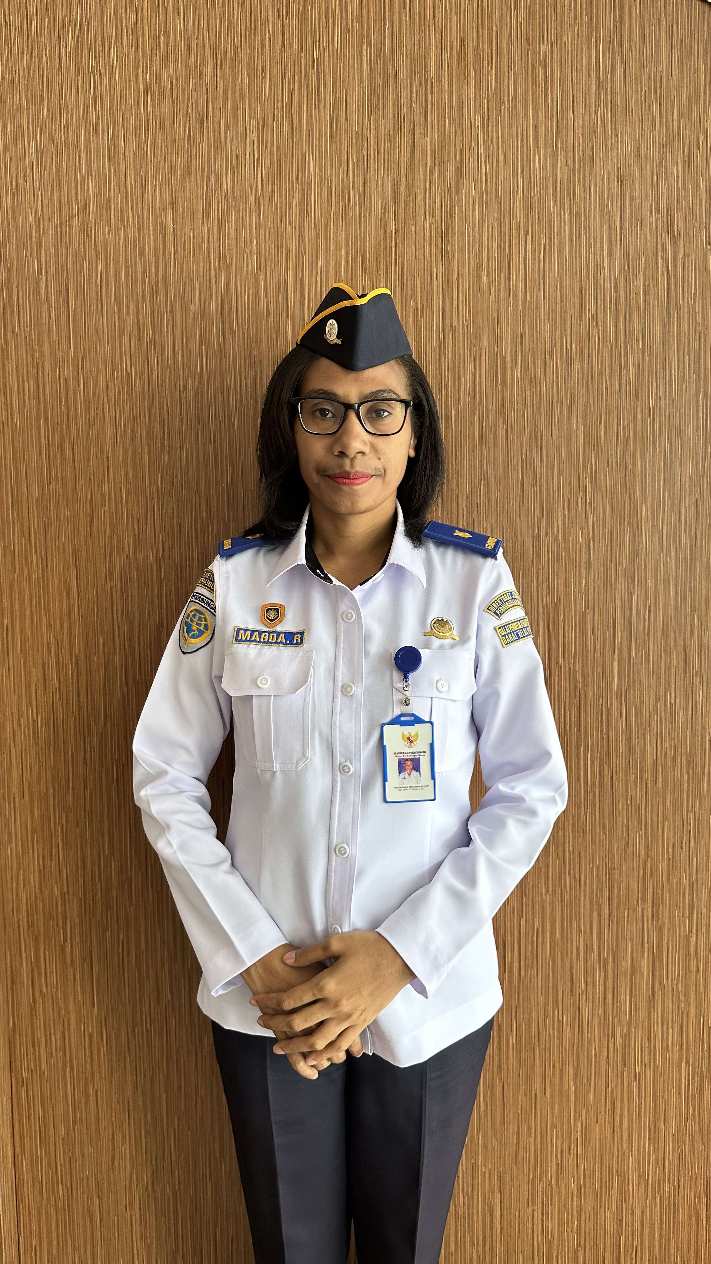 MAGDALENA  B. ROHROHMANA, S.SIT - KEPALA SUBBAGIAN TATA USAHA