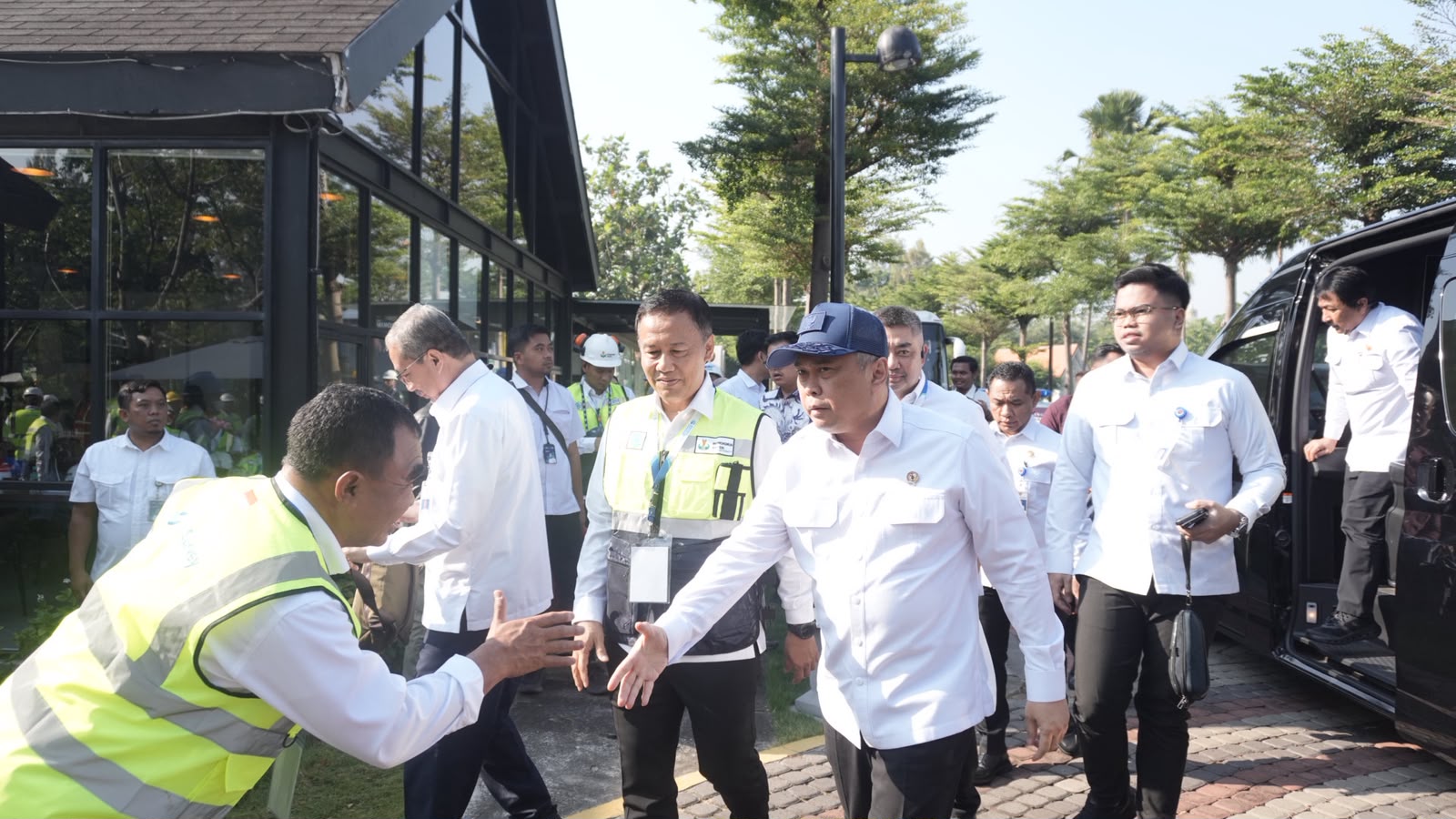 Kepala BPTD Kelas II Jawa Timur Dampingi Menhub pada Green and Smart Port Initiatives (GSPI) ASRI 2026 di Gresik